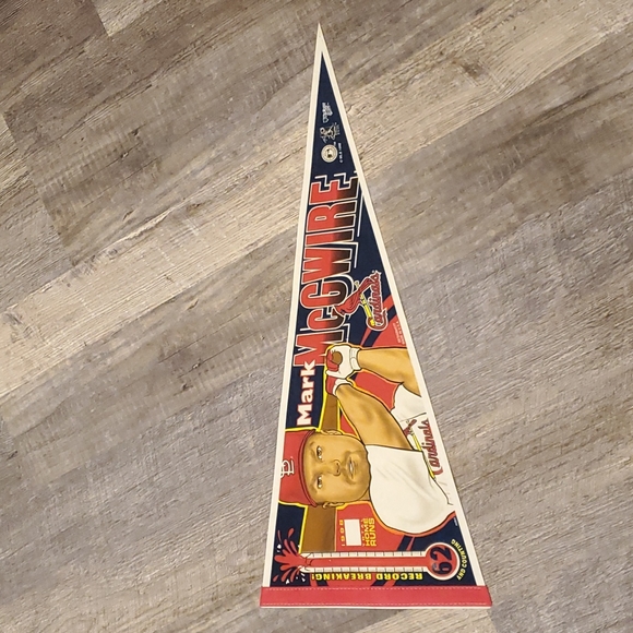 Vintage 1998 Mark Mcgwire St.Louis Cardigan Pennant Wall Decor - Picture 1 of 4